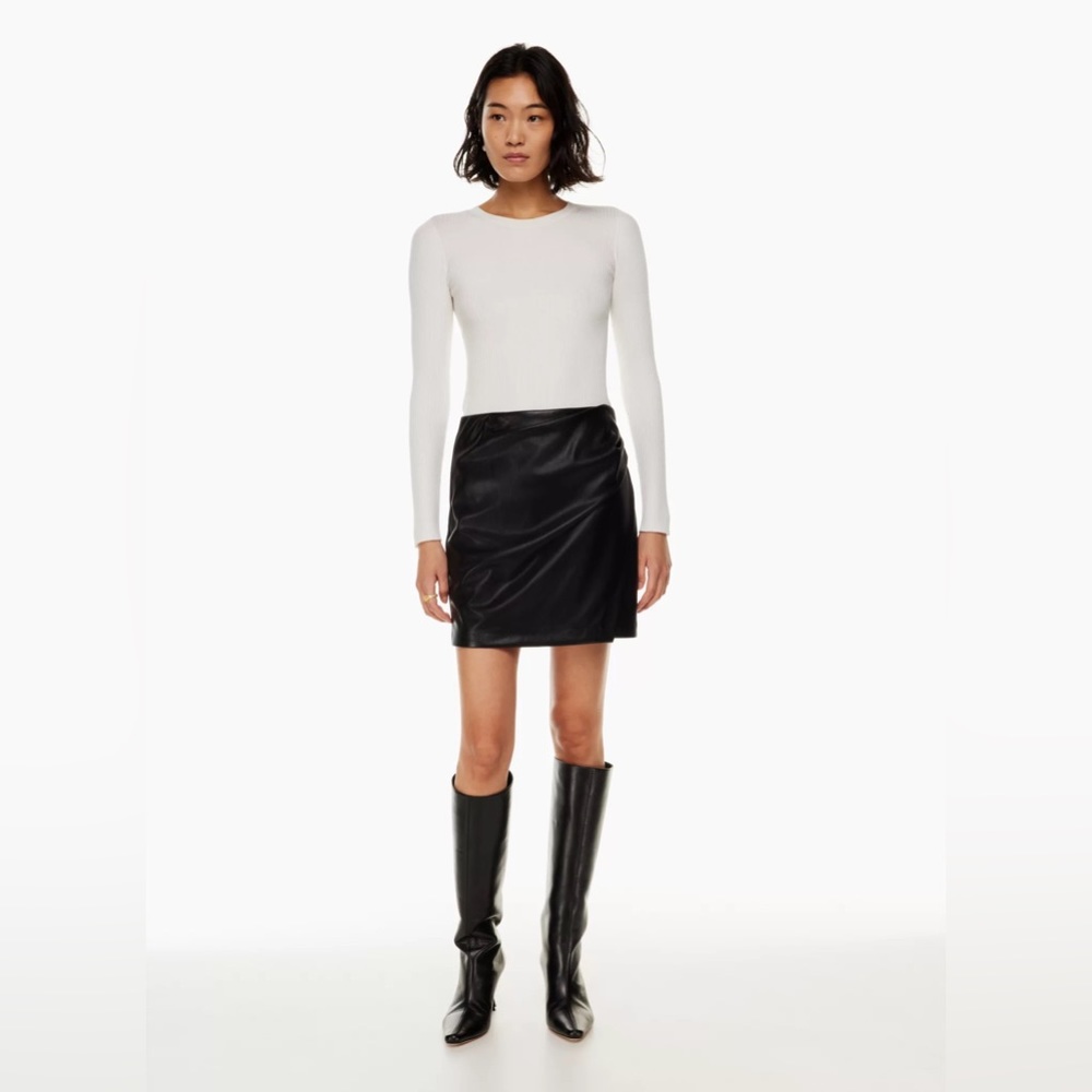 Aritzia Angie Vegan Leather Mini Skirt - Size 0